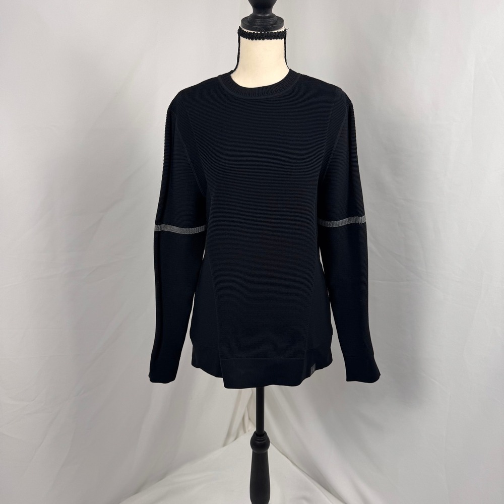 Under Armour IntelliKnit Phantom Sweater Womens Medium Black Reflective Accent